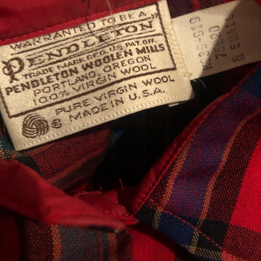 Pendleton holiday plaid shirt - Picture 5 of 8
